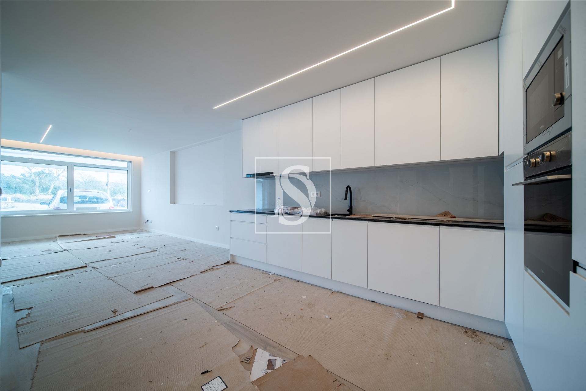Apartamento T1+1 completamente RENOVADO, em Manhente, Barcelos