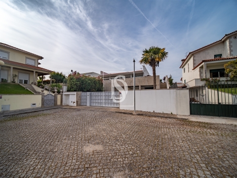 Exclusiva Moradia T4+1 c/ Piscina Aquecida e mais de 380 m²