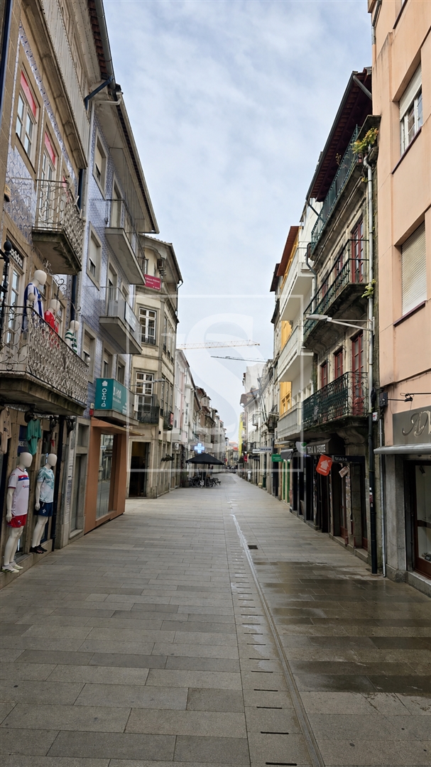 Loja no Centro de Barcelos (Rua Direita)