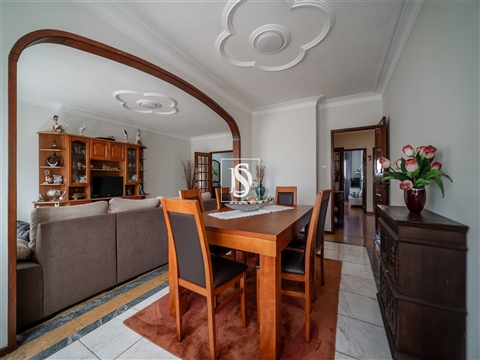 Apartamento T3 com 139 m² no centro de Barcelos, na Urbanização São José