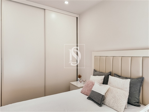 Apartamento T3 no centro de Vila Verde, com garagem fechada e duas frentes