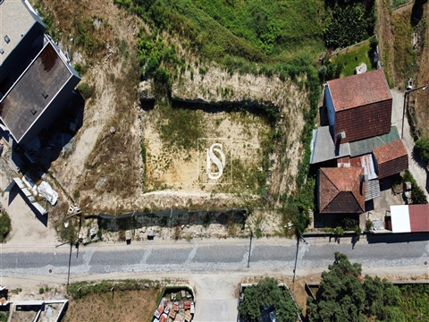 Lote de Terreno para Construção com 320 m²